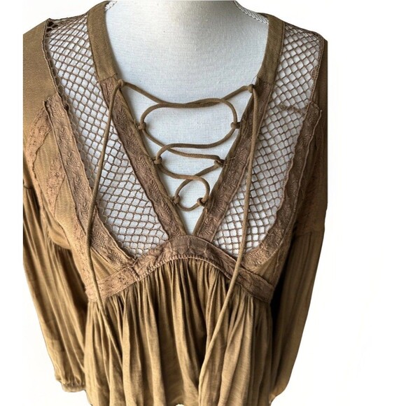 Free People Bell Sleeve Blouse Flowy Peasant Burgundy Brown boho top Size Small - Picture 6 of 14